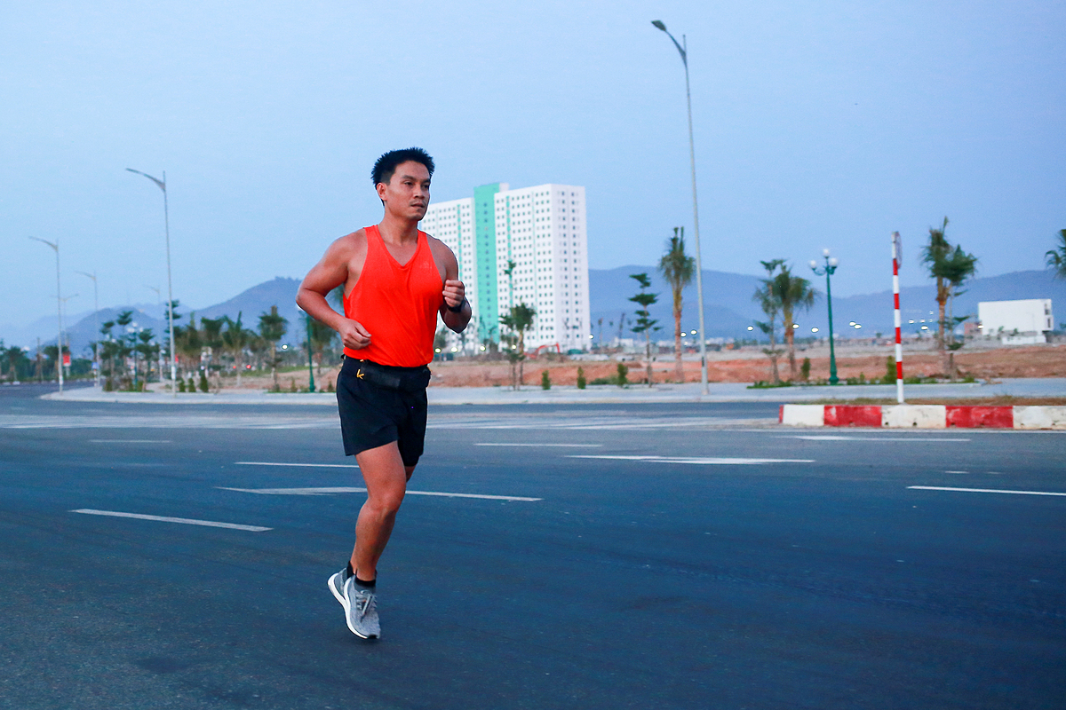 Đoàn Văn Thịnh, một trong những runner đầu tiên của nhóm chạy QMR.