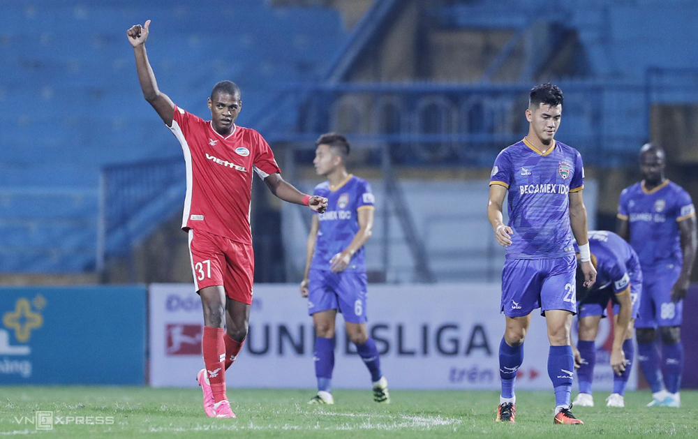 Bruno ghi bàn duy nhất trong trận Viettel đánh bại Bình Dương tại Hàng Đẫy ngày 19/10.