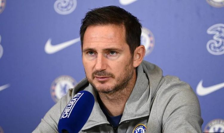 Lampard thắng một và thua ba trong bốn lần chạm trán Man Utd của HLV Solskjaer. Ảnh: Express.