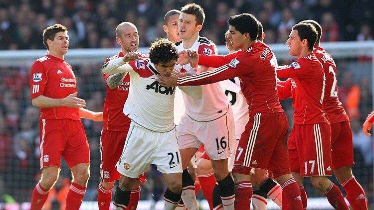 Trận Liverpool - Man Utd luôn được xe là đỉnh cao nhất của bóng đá Anh.